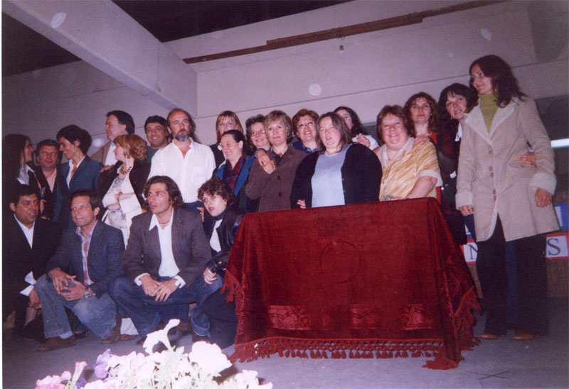 Foto del grupo de egresados presentes